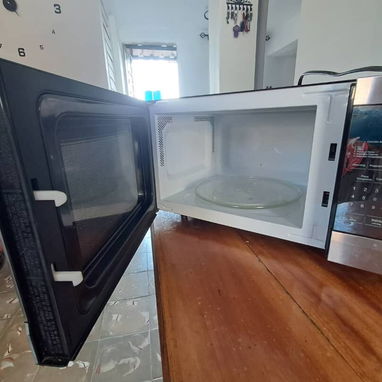 Microwave - Img 122791151