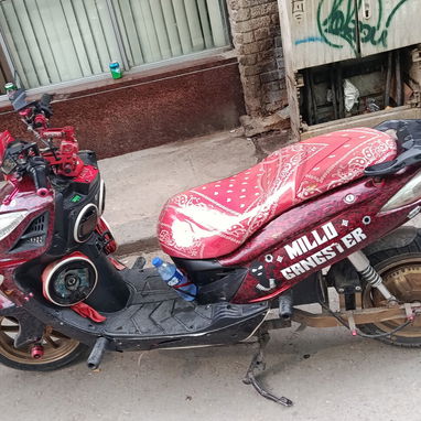 Moto aguila personalizada con caja m50 batería topmag de la última 72x35 haciendo 90km solo 60 ciclo  con música - 4/4