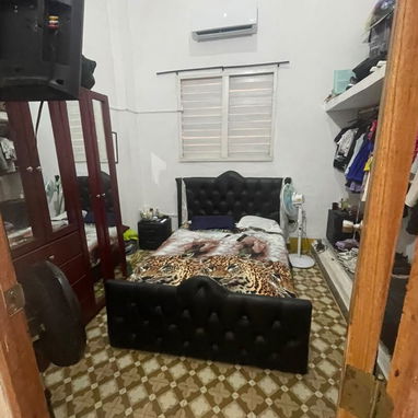 Se vende casona cerca de la cret y juan delgado con podibide garage - 9/10