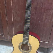 GUITARRA ACÚSTICA - Img 57926025