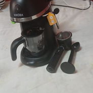 Cafetera Eléctrica de 4 tasas nueva en caja!!! - Img 56527125