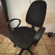 Silla de oficina funciona todo ok - Img 58192762