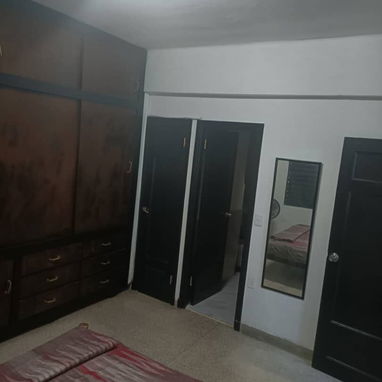 Se renta apartamento de una habitación en el Vedado por el Jalisco Park.58858577 - Img 125930419