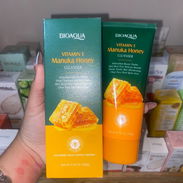 Limpiador facial de VITAMINA E y MIEL de MANUKA de la marca BIOAQUA de 100g🌟🍯 - Img 55793231