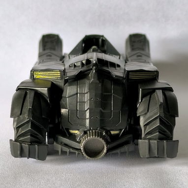 Batimóvil del juego Batman Arkham Knight Jada Toys 1:32 - 3/7