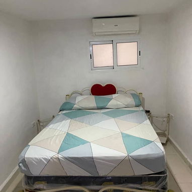 Apartamento de renta lineal ( zona donde no se va la luz) - Img 122925921