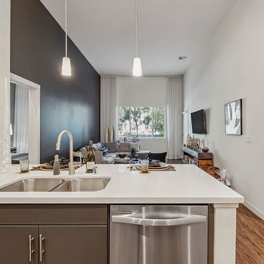 Se vende apartamento de 1 dormitorio y 1 baño en Vedado - Img 124370143