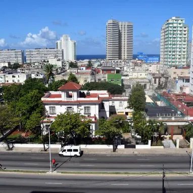 📱 Apartamento de lujo en El Vedado, La Habana – Vistas al Malecón - Img 118208202