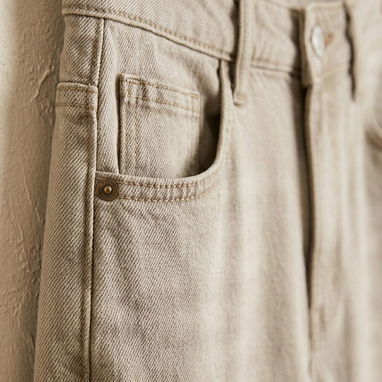 Pantalón Jean Recto Color Beige con Bajo Deshilachado • Talla S/M • 25usd - Img 124924050