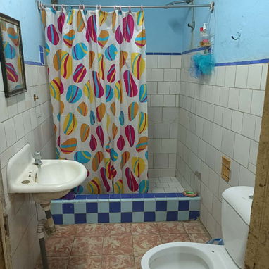 Venta de casa céntrica en Santiago de Cuba - Img 126554920