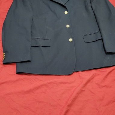 SE VENDEN PULLOVER DE HOMBRE Y BLAZER DE USO PERO IMPECABLES. VEDADO MENSAJERÍA ADICIONAL SI DESEA 53614857 - Img 123206234