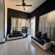 Vedado, letras: casa de 3/4, garaje, internet, 125m2, 3 AC (precio negociable) - Img 55247854