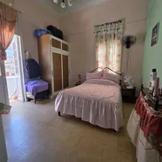 CENTRO HABANA PRÓXIMO A GALEANO Y A UNAS CUADRAS DEL MALECÓN APARTAMENTO 3 CUARTOS Y 2 BAÑOS - Img 54593098