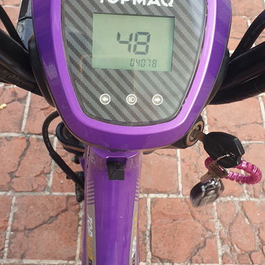 ••Se vende BICIMOTO TOPMAQ prácticamente nueva(Poco Uso)••Telef 58285242 - 4/4