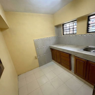 🏠APARTAMENTO AMPLIO EN LA HABANA VIEJA🏷️ - 4/10