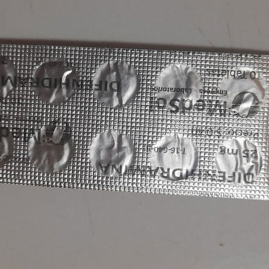 Benadrilina cubana( lea todo el anuncio) - 2/2