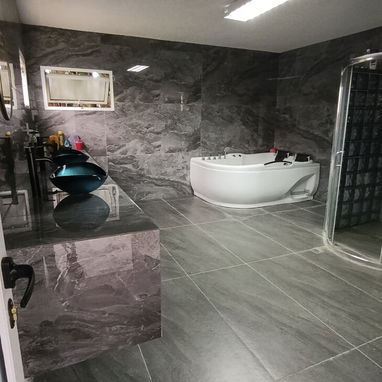 OPORTUNIDAD PROPIEDAD CON CASA, NAVE y TERRENO 1000m² - Img 121741893