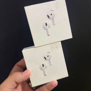 AirPods Serie 4 (100% Originales) Cancelación de ruido. Sellados en caja - Img 56288121