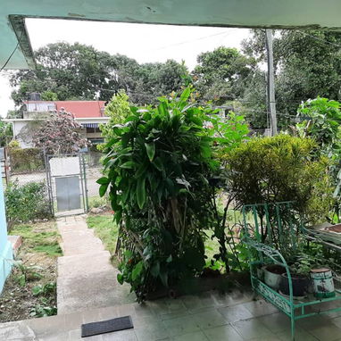 Biplanta en bajos Atabey (también venden los altos )65mil 53582376 - 2/9
