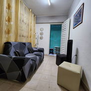 Apartamento de 2 habitaciones con electricidad y siempre en centro habana - Img 53991795