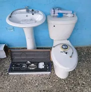 Juego de baños importados descarga al piso traes todos sus accesorios - Img 50887837