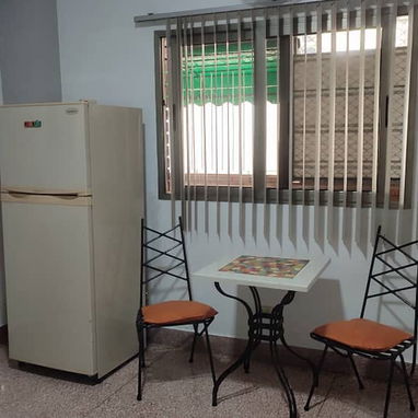 🛌 Apartamento de 1 Habitación a Una Cuadra de 23 y 12 (Con Generador) REF 1461 - Img 114729823
