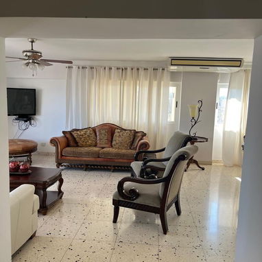 EN VENTA HERMOSA PROPIEDAD HORIZONTAL EN EL VEDADO - Img 120706939