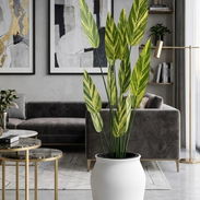 Maceta con planta artificial - Img 54978521