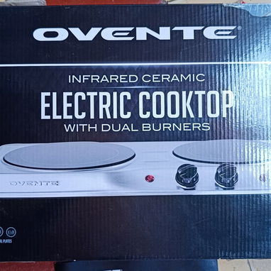 Cocina infrarroja Ovente de dos hornillas, 1000W+700W. Menos de un mes de uso. 80 USD o al cambio. - Img 126814089