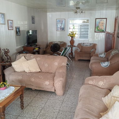 Vendo casa 2 niveles en Atabey, Playa. Placa libre, cisterna propia - 6/6