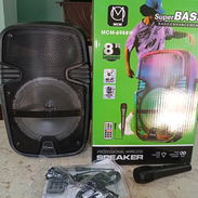 Bocina por Bluetooth con micrófono y mando - Img 56866611
