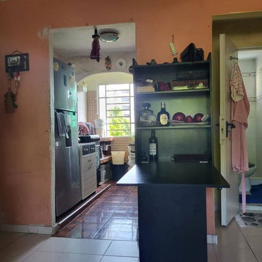 📍 *Apartamento en Venta en Kohly, Playa* 🌳🏡   *#229 📍 Calle 34.*   *Ref* .: Unidad  Central de Guadabosques.   _Vive - 8/8