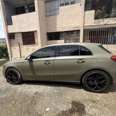 Mercedez benz A200  150k km perfecto estado llantas 19 AMG - Img 122762875