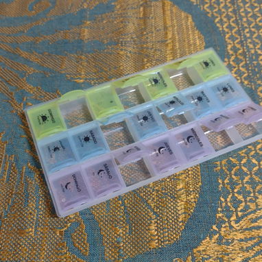 Pastillero para dosificar el medicamento - 3/4