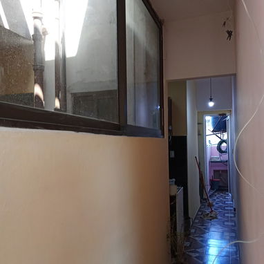 Vendo o permuto por menor y vuelto 2c balcón y patio - Img 118875442