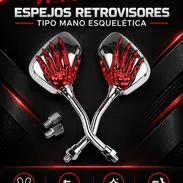 🌟*NUEVA MERCANCÍA*🌟 🏍💀*Espejos retrovisores tipo mano esquelética*💀🏍 Precio: 33 USD Compatible - Img 58270996