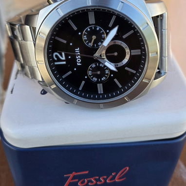 Reloj Fossil de hombre, nuevo, excelente modelo - 2/3