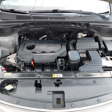Vendo o negocio, Hyundai Santa Fe, 2017 básico - Img 114099818