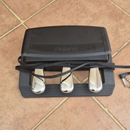 Pedal triple Roland para piano digital 🎹 - Img 55397597