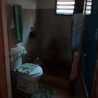 CASA EN VENTA - 4/10