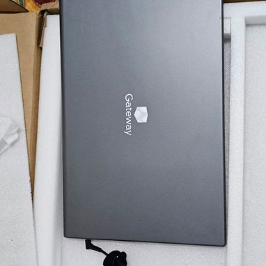 Laptop Gateway - 2/2