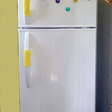 Vendo combo de refrigerador y estante de cocina de tres puertas. - Img 123625324