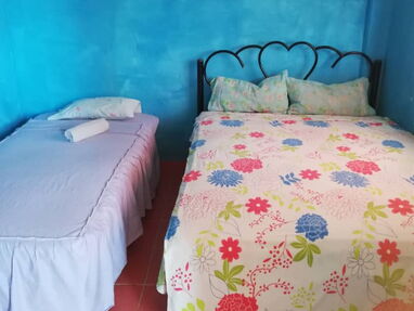 Renta casa con pequeña piscina, 4 habitaciones,ranchón,terraza,barbecue en Guanabo - Img 62348837