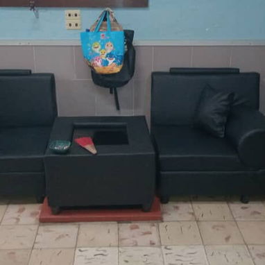 Casa ofertando🔖  📍Ubicación: Cerro, interior un pasillo de 4 apartamentos - 5/10