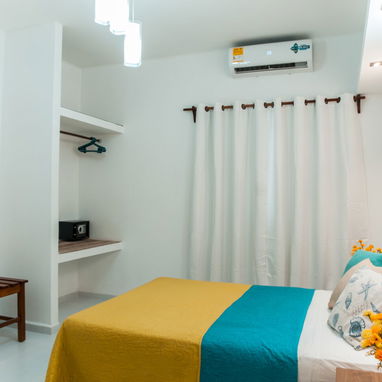 RENTA A EXTRANJEROS DE APTO DE LUJO EN EL VEDADO. 1 HABITACIÓN TIPO SUITE (BAÑO EN LA HABITACIÓN). TFONO: +53 52752578 - Img 105583102