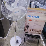 Ventilador recargable de pedestal Milexus de 3 velocidades con Transporte incluido interesados llamar 55110730 - Img 55652579