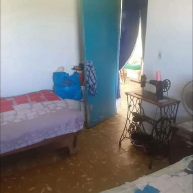 Apartamento en Alamar, 4to piso,1 cuarto,sala-comedor,balcón,cocina,baño,patio de servicio.33m cuadrados. - Img 120171035