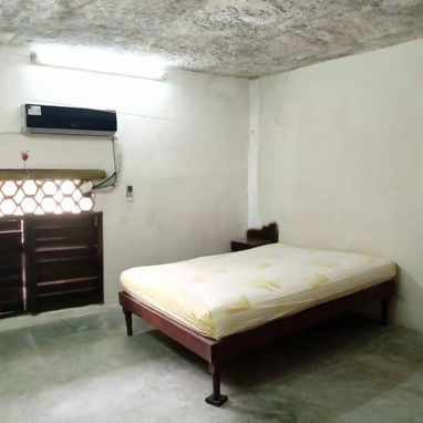 *92-🏡Se vende apto en Centro Habana cerca del Barrio Chino* 💡*‼️❕️‼️Ojoooo‼️❕️‼️no se va la luz,es zona soterrada,entr - Img 122188767