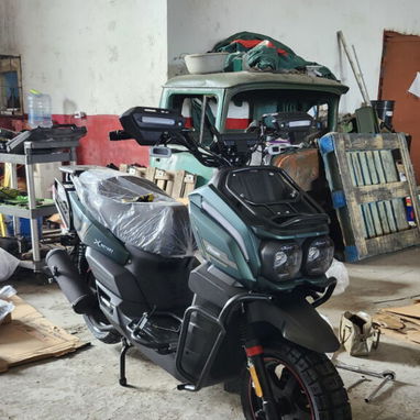 Moto Automática 175 cc XMOX TANK 2026 - 3/4