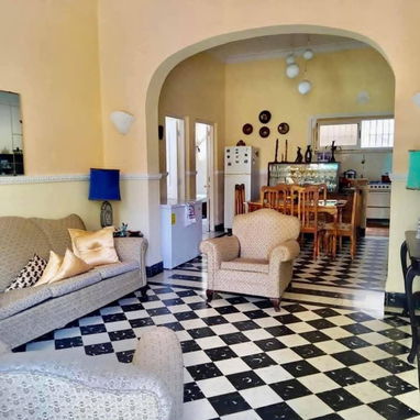 ESPECTACULAR CASA TOTALMENTE INDEPENDIENTE 🏡🏡🏡   La Víbora  10 de Octubre - Img 121174465